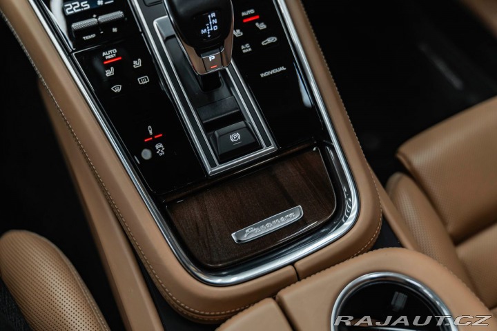 Porsche Panamera Turbo S E-hybrid, SportDe 2017