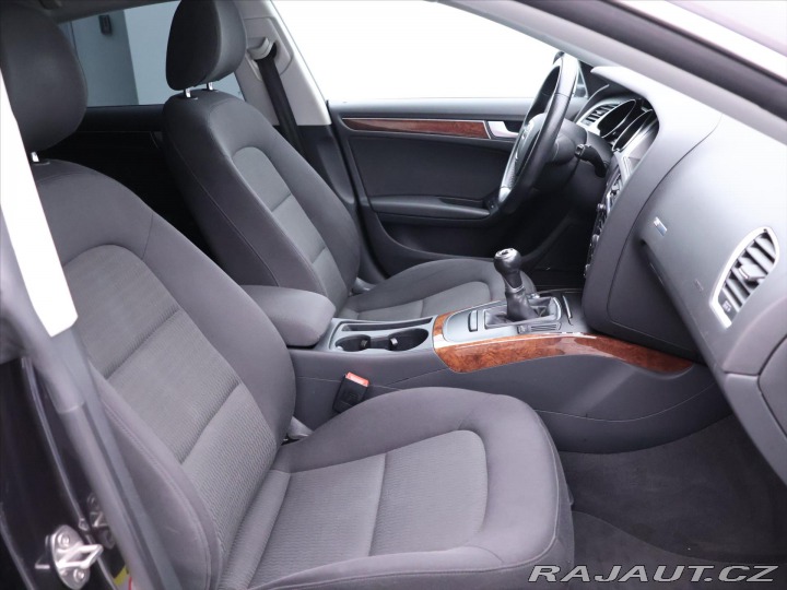 Audi A5 2,0 TFSI 132kW Xenon 1.Ma 2011