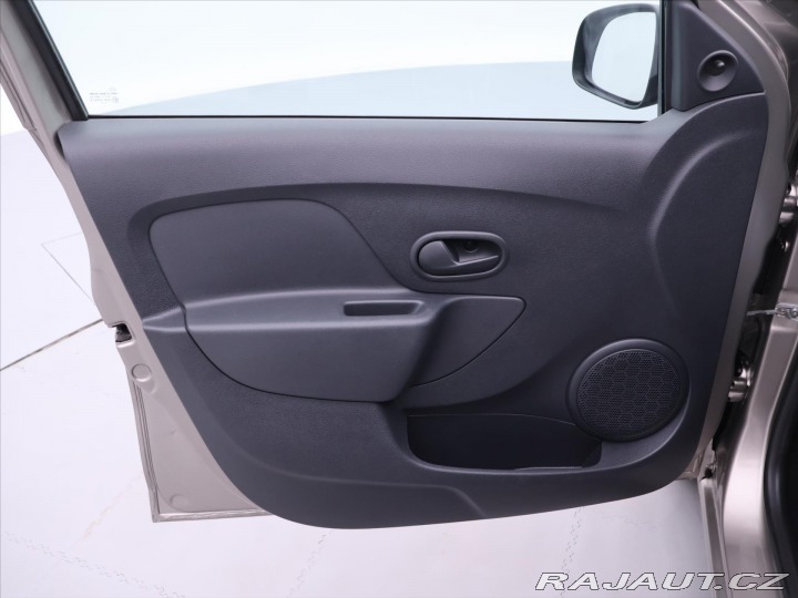 Dacia Sandero 1,2 i 55kW 1.Maj. CZ 2015