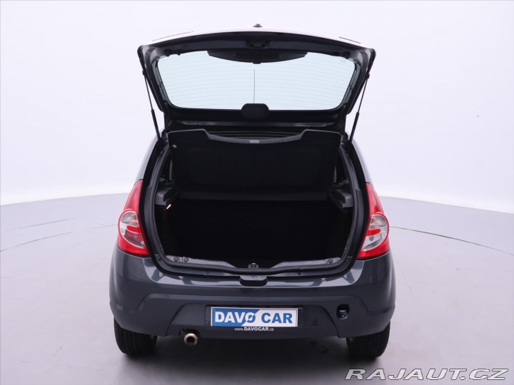 Dacia Sandero 1,6 MPi 64kW CZ 1.Majitel 2008