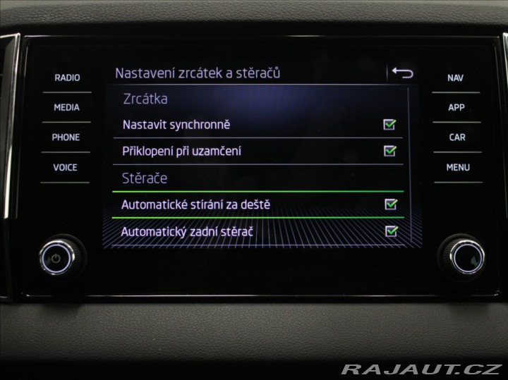 Škoda Karoq 2,0 TDi DSG Style 1.maj.Č 2023