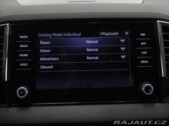 Škoda Karoq 2,0 TDi DSG Style 1.maj.Č 2023