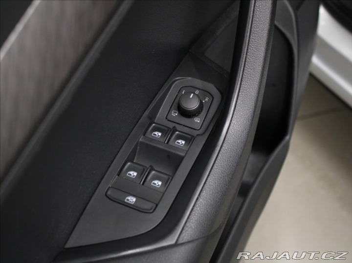 Škoda Karoq 2,0 TDi DSG Style 1.maj.Č 2023