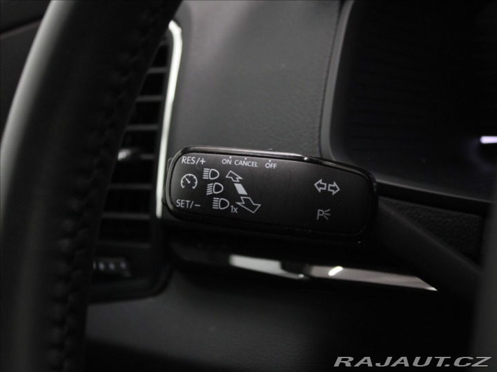 Škoda Karoq 2,0 TDi DSG Style 1.maj.Č 2023