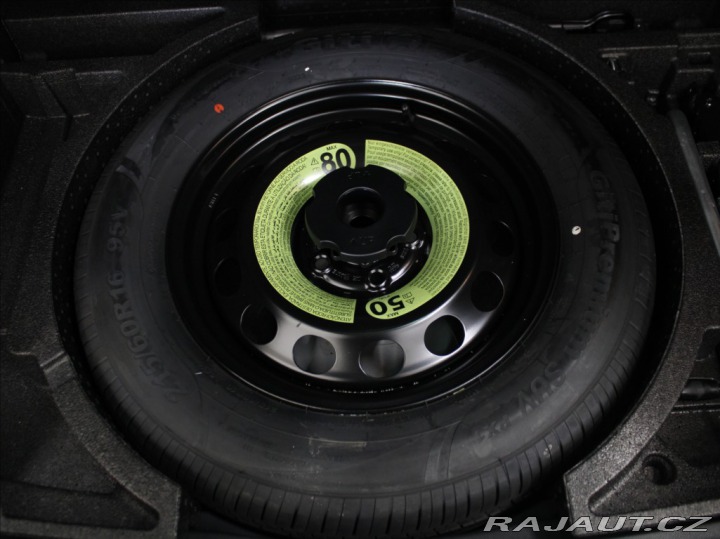 Škoda Karoq 2,0 TDi DSG Style 1.maj.Č 2023