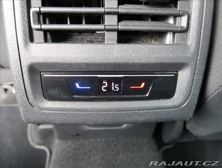 Volkswagen Golf 1,0 TSI ČR 1 MAJITEL 2021