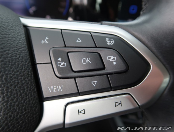 Volkswagen Golf 1,0 TSI ČR 1 MAJITEL 2021