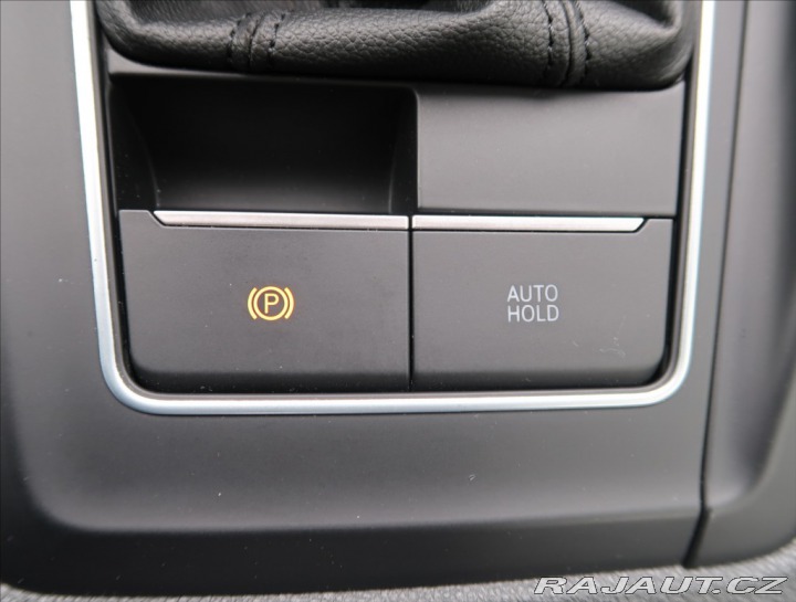 Volkswagen Golf 1,0 TSI ČR 1 MAJITEL 2021