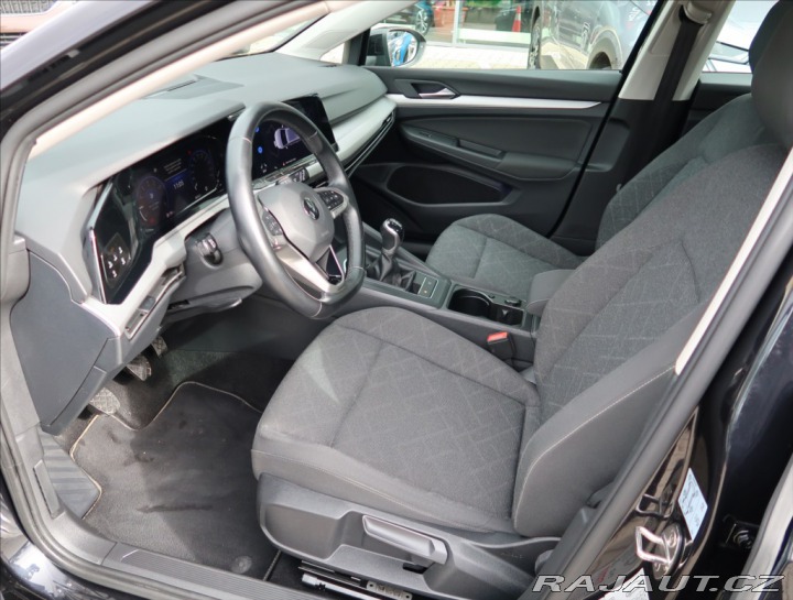 Volkswagen Golf 1,0 TSI ČR 1 MAJITEL 2021