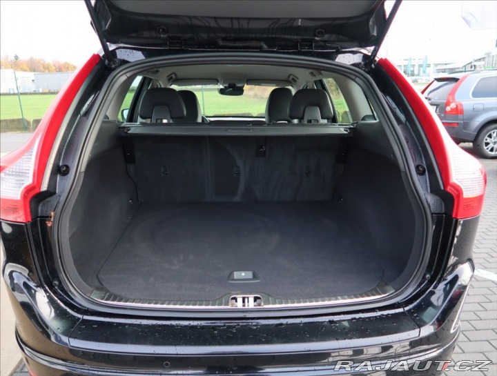 Volvo XC60 2,4 D4 AUT AWD MOMENTUM 2016