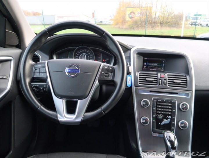 Volvo XC60 2,4 D4 AUT AWD MOMENTUM 2016