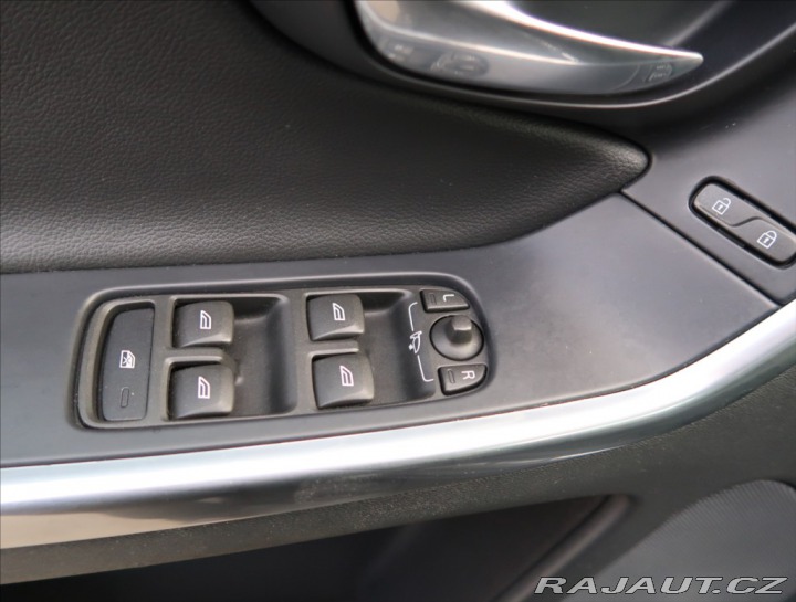 Volvo XC60 2,4 D4 AUT AWD MOMENTUM 2016