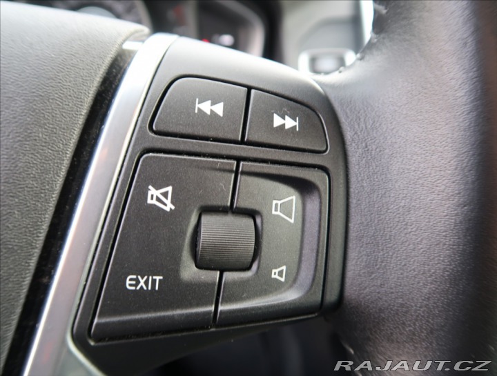 Volvo XC60 2,4 D4 AUT AWD MOMENTUM 2016