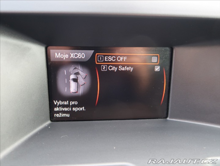 Volvo XC60 2,4 D4 AUT AWD MOMENTUM 2016