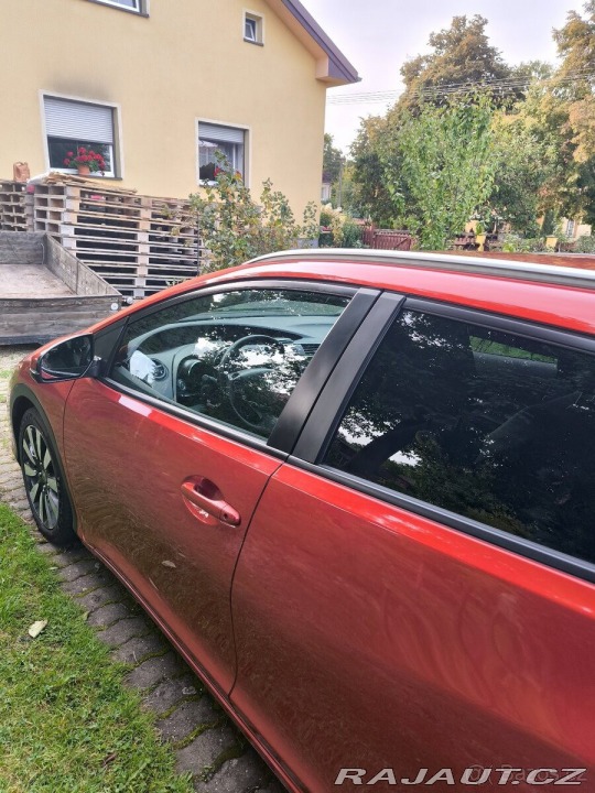 Honda Civic 1,6 tourer 16 d-tec 2015