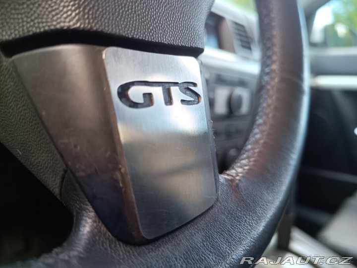 Opel Vectra 3,2 C GTS V6 1800