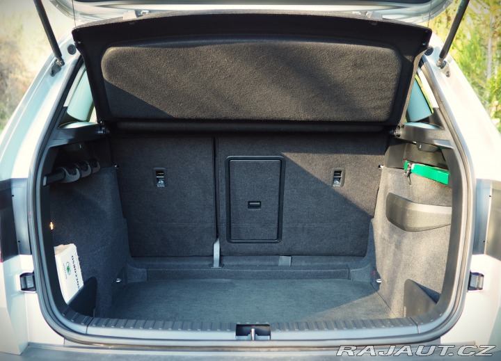 Škoda Karoq 1.6 TDi,1/2019- RESERVÉ 2019