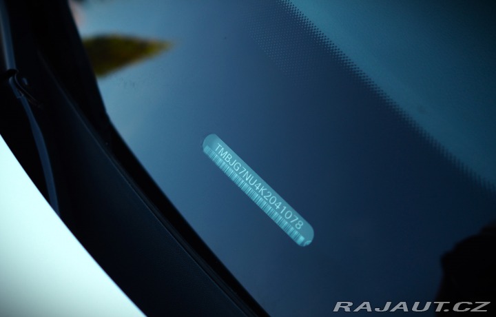 Škoda Karoq 1.6 TDi,1/2019- RESERVÉ 2019