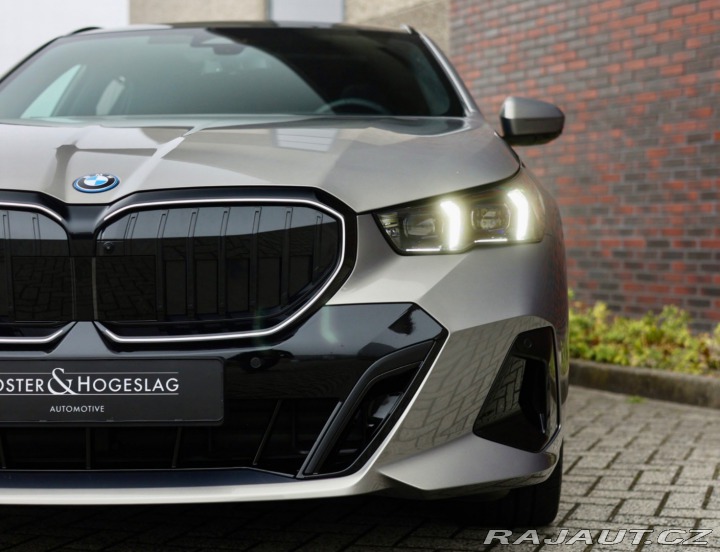 BMW 5 Touring 550e xDrive | M 2025