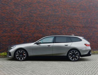 BMW 5 Touring  550e  xDrive | M 2025