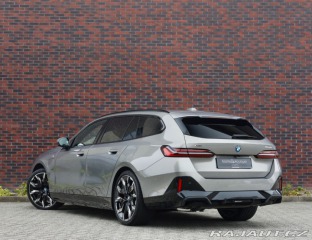 BMW 5 Touring  550e  xDrive | M 2025