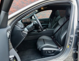 BMW 5 Touring  550e  xDrive | M 2025