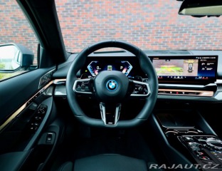 BMW 5 Touring  550e  xDrive | M 2025