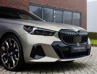 BMW 5 Touring  550e  xDrive | M 2025