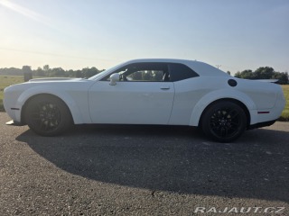 Dodge Challenger Srt hellcat 2018