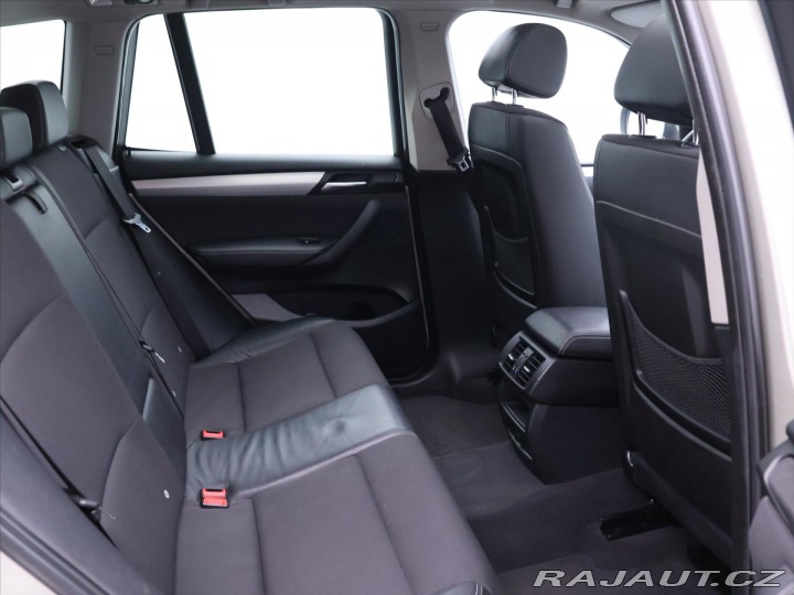 BMW X3 2,0 20d 135kW Xdrive Pano 2011