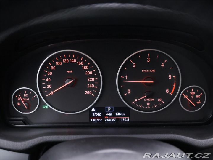 BMW X3 2,0 20d 135kW Xdrive Pano 2011