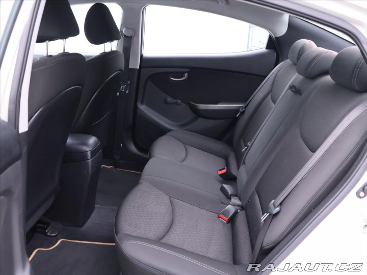 Hyundai Elantra 1,6 GDI 97kW Style 1Maj C 2012