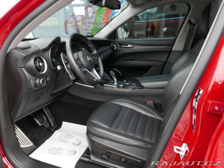 Alfa Romeo Stelvio 2,0i Turbo Q4 Automat 2017