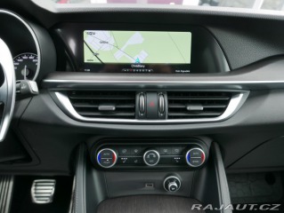 Alfa Romeo Stelvio 2,0i Turbo Q4 Automat 2017