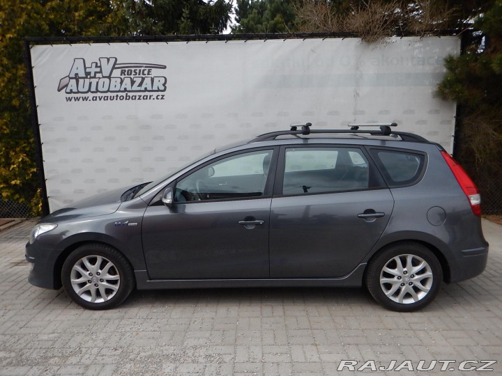 Hyundai i30 1.6 CRdi 85kw ,klima  OK 2011