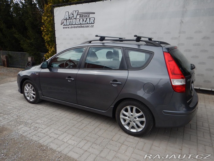 Hyundai i30 1.6 CRdi 85kw ,klima  OK 2011