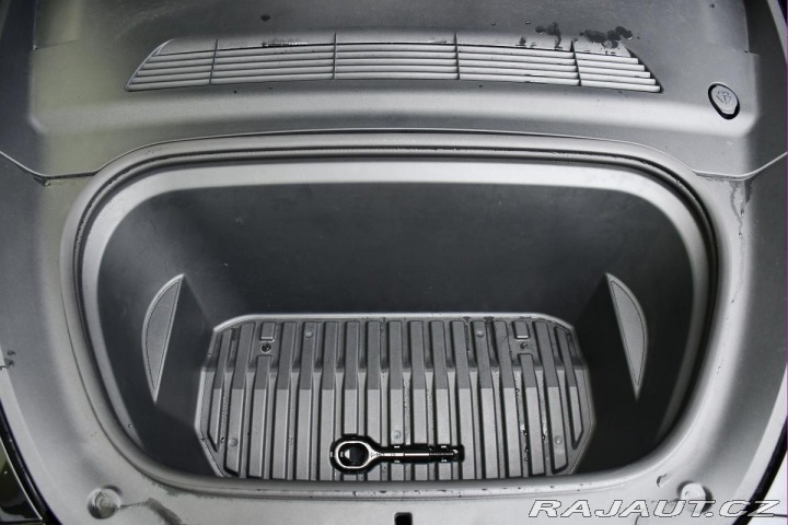 Tesla Model Y LONG RANGE DUAL MOTOR AWD 2023