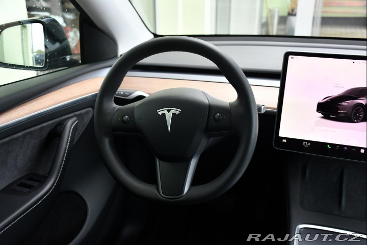 Tesla Model Y LONG RANGE DUAL MOTOR AWD 2023