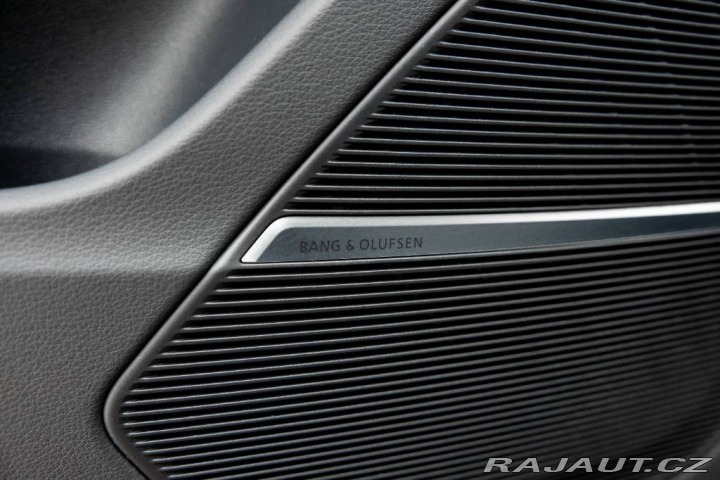 Audi RS Q8 Performance, Keramické b 2024