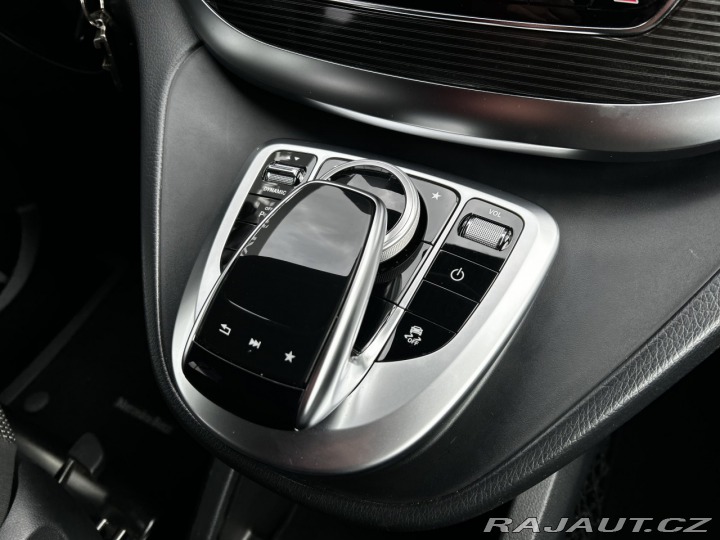 Mercedes-Benz V V 300d 4MATIC AMG 2020