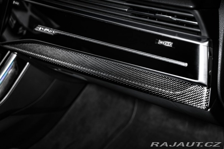Audi SQ8 Karbon, Valcona, B&O, 2020