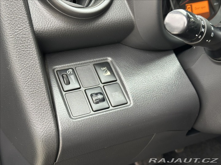 Toyota RAV4 2,0 158PS Travel A/T 4x4 2012