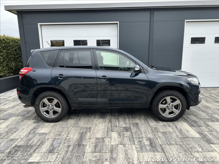 Toyota RAV4 2,0 158PS Travel A/T 4x4 2012