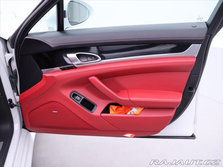 Porsche Panamera 3,0 V6 221kW Turbodiesel 2015