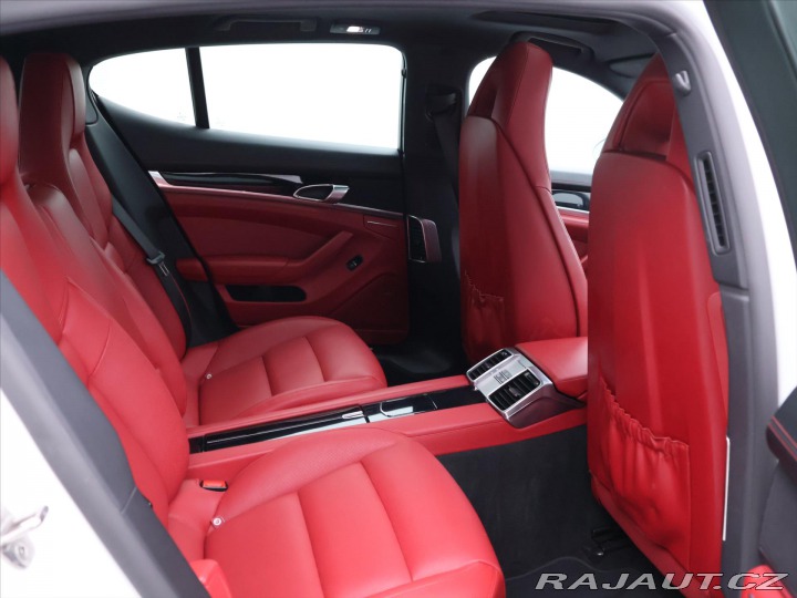 Porsche Panamera 3,0 V6 221kW Turbodiesel 2015