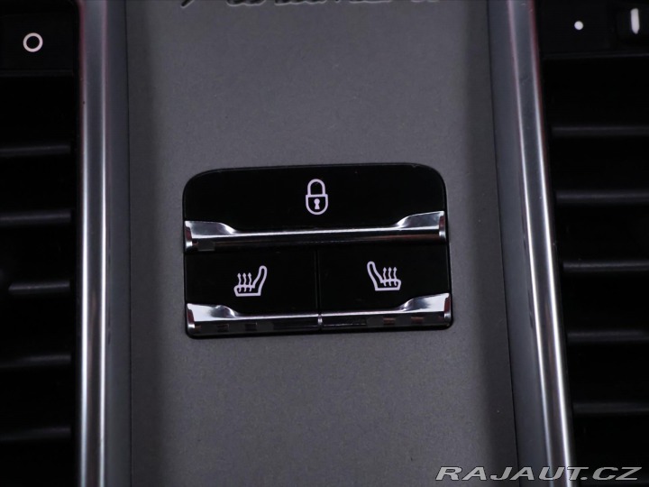 Porsche Panamera 3,0 V6 221kW Turbodiesel 2015