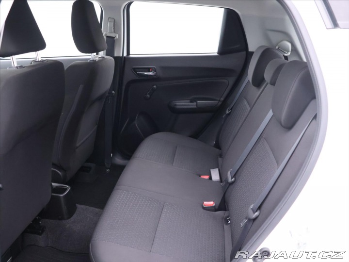Suzuki Swift 1,2 i 61 kW Klima CZ 2021