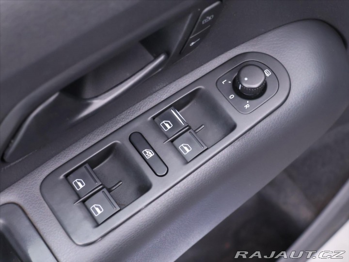 Volkswagen Amarok 2,0 BiTDi 120kw Klima CZ 2012