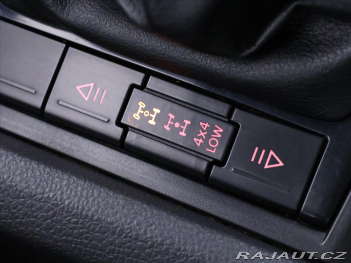 Volkswagen Amarok 2,0 BiTDi 120kw Klima CZ 2012