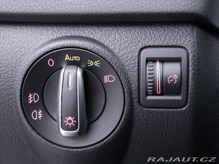 Volkswagen Tiguan 2,0 TDI DSG 4x4 CZ R-Line 2015